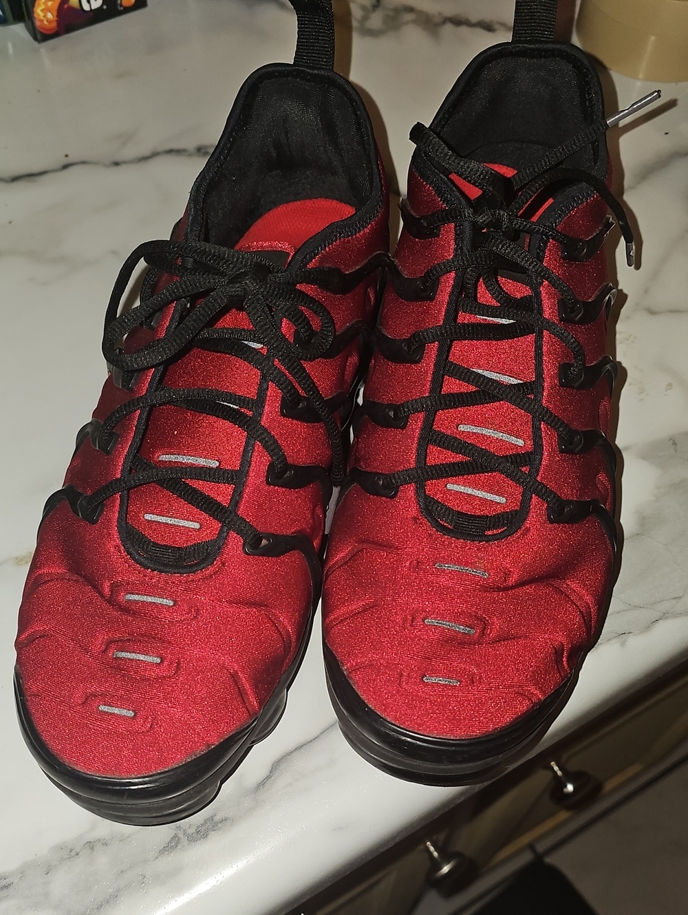 Nike Men's Red and Black Athletic Shoes